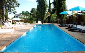 Outdoor pool, pool loungers