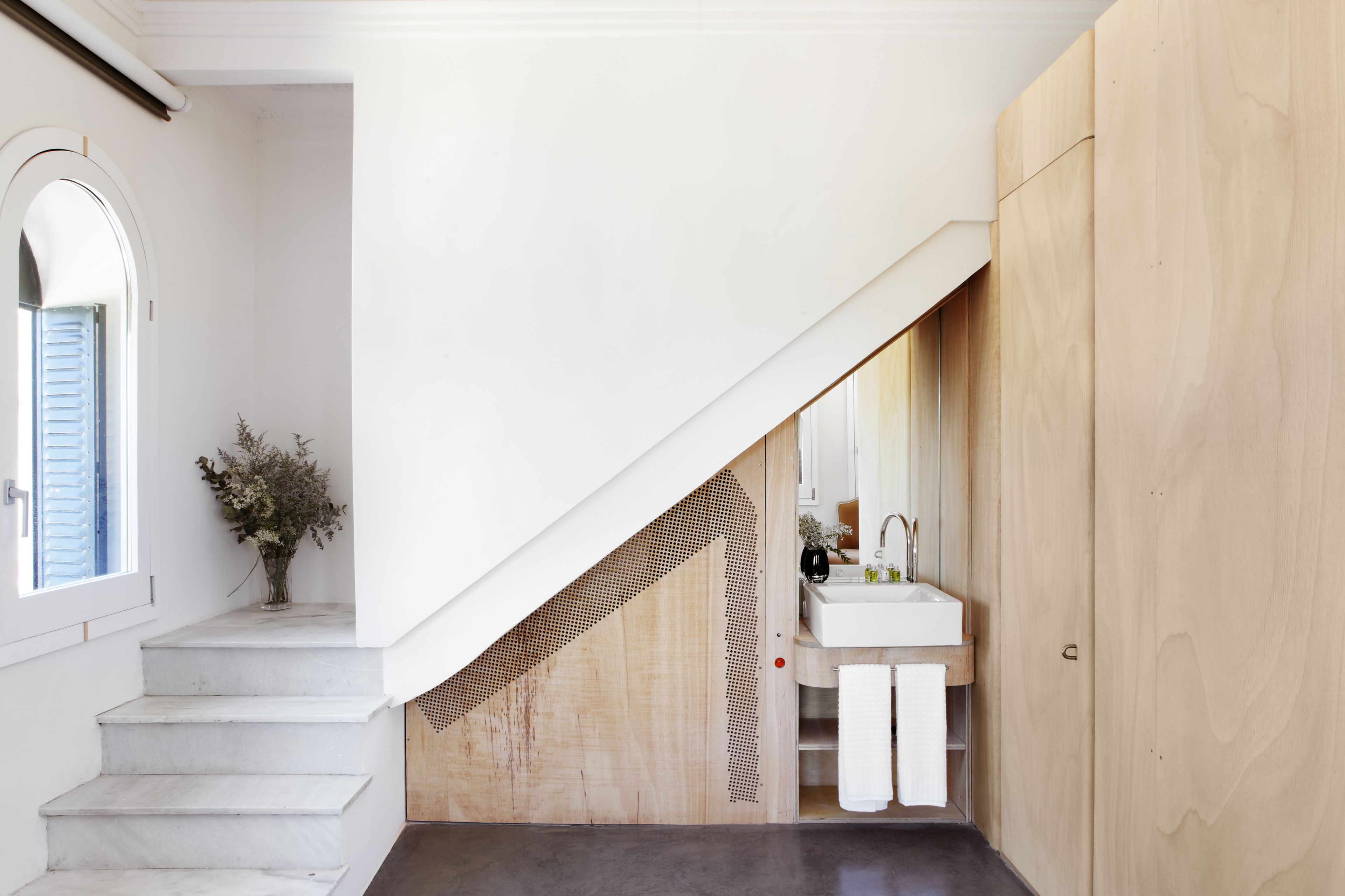 Articles de tocador gratuïts, assecador de cabells i barnussos 