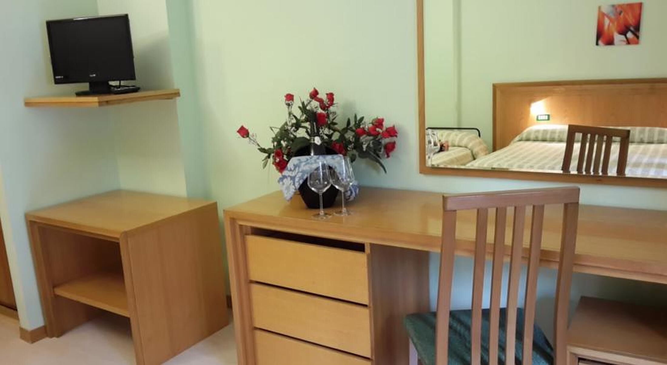 Bureau, draps fournis