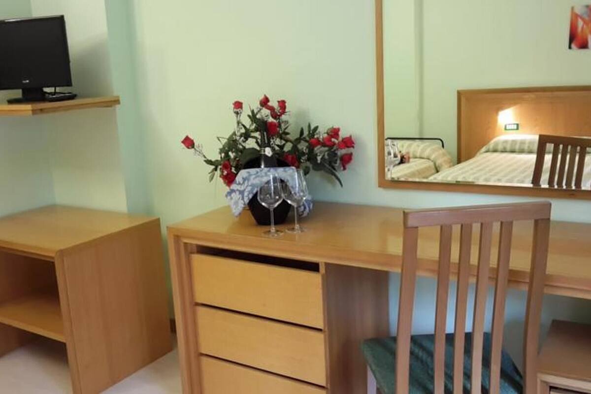 Bureau, draps fournis