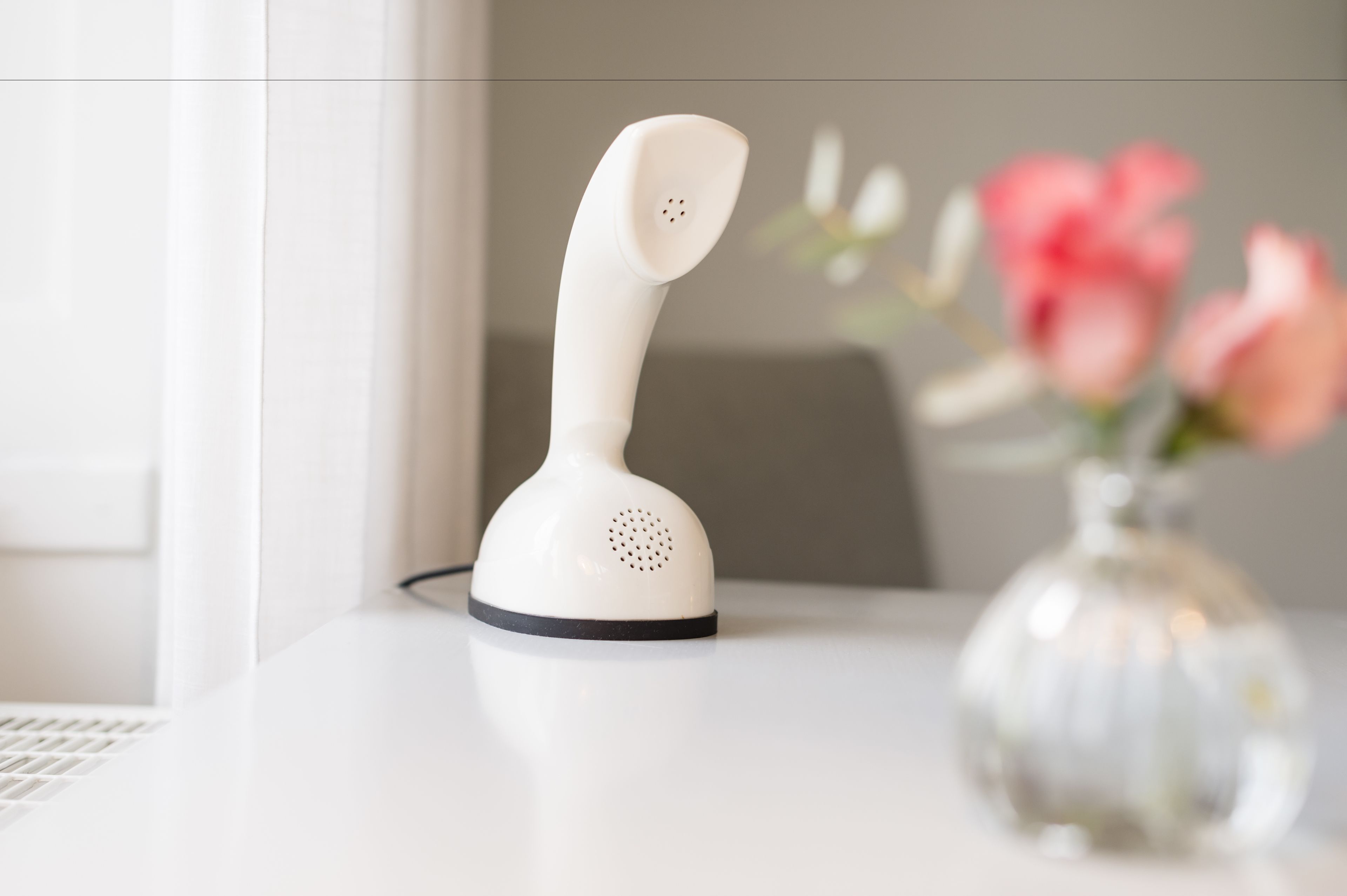 single room | hypo-allergenic bedding, minibar, in-room safe, individually decorated