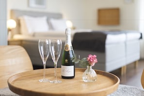 Egyptian cotton sheets, premium bedding, minibar, in-room safe - 1909 Sigtuna Stads Hotell (Sigtuna)