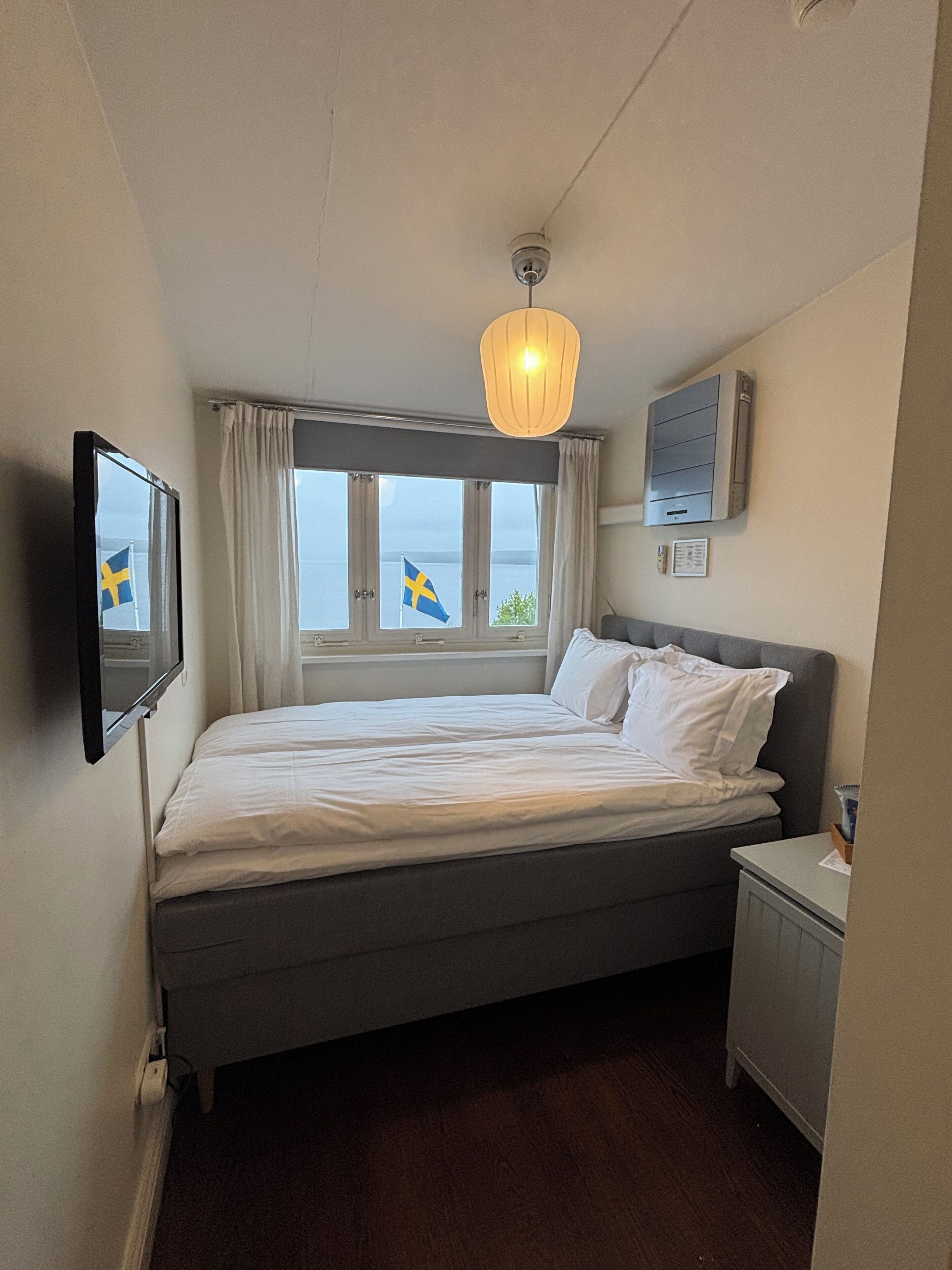 Eenvoudige tweepersoonskamer | Lakens van Egyptisch katoen, luxe beddengoed, een minibar