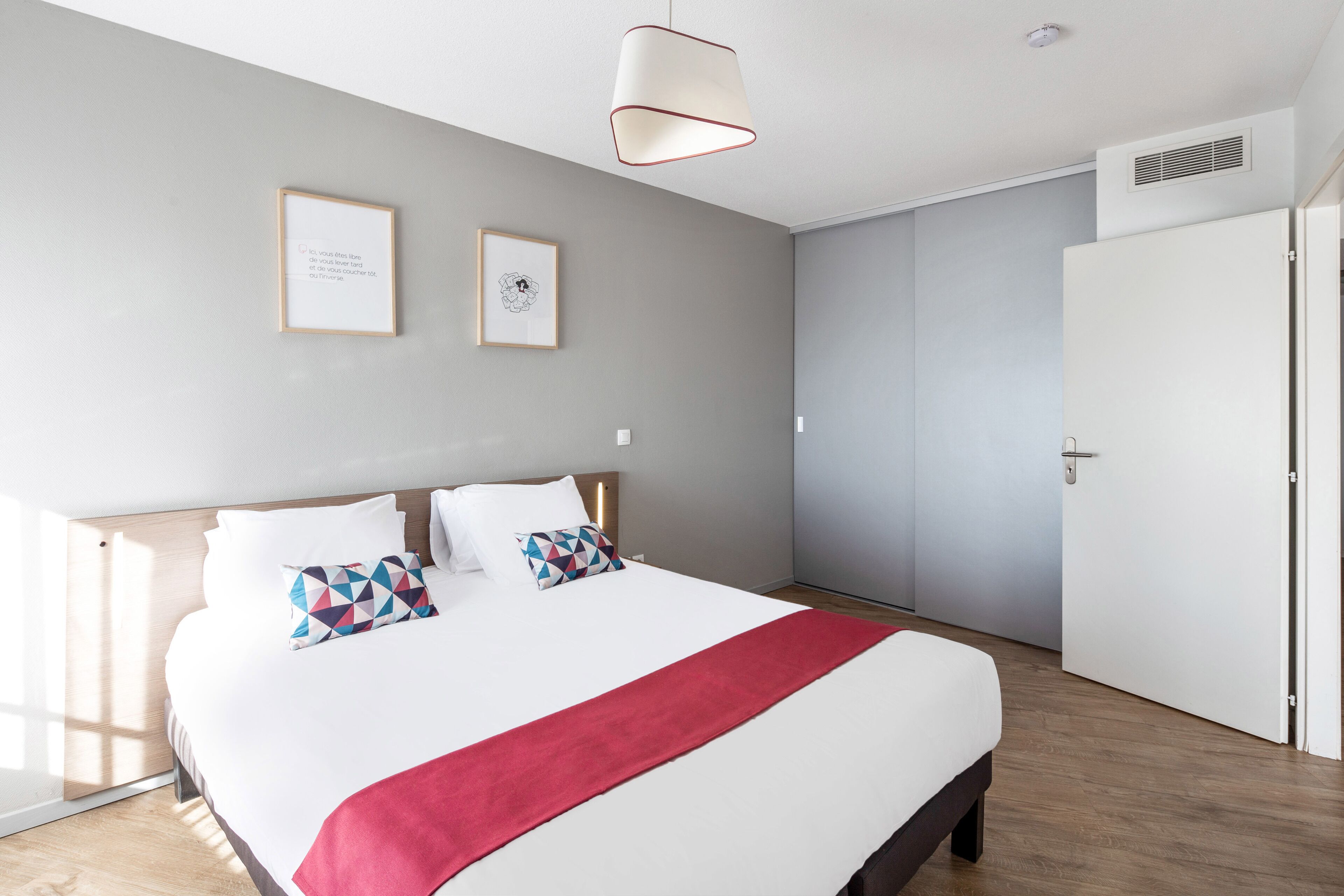 Appartement, 1 chambre | Bureau, fer et planche à repasser, Wi-Fi gratuit, draps fournis