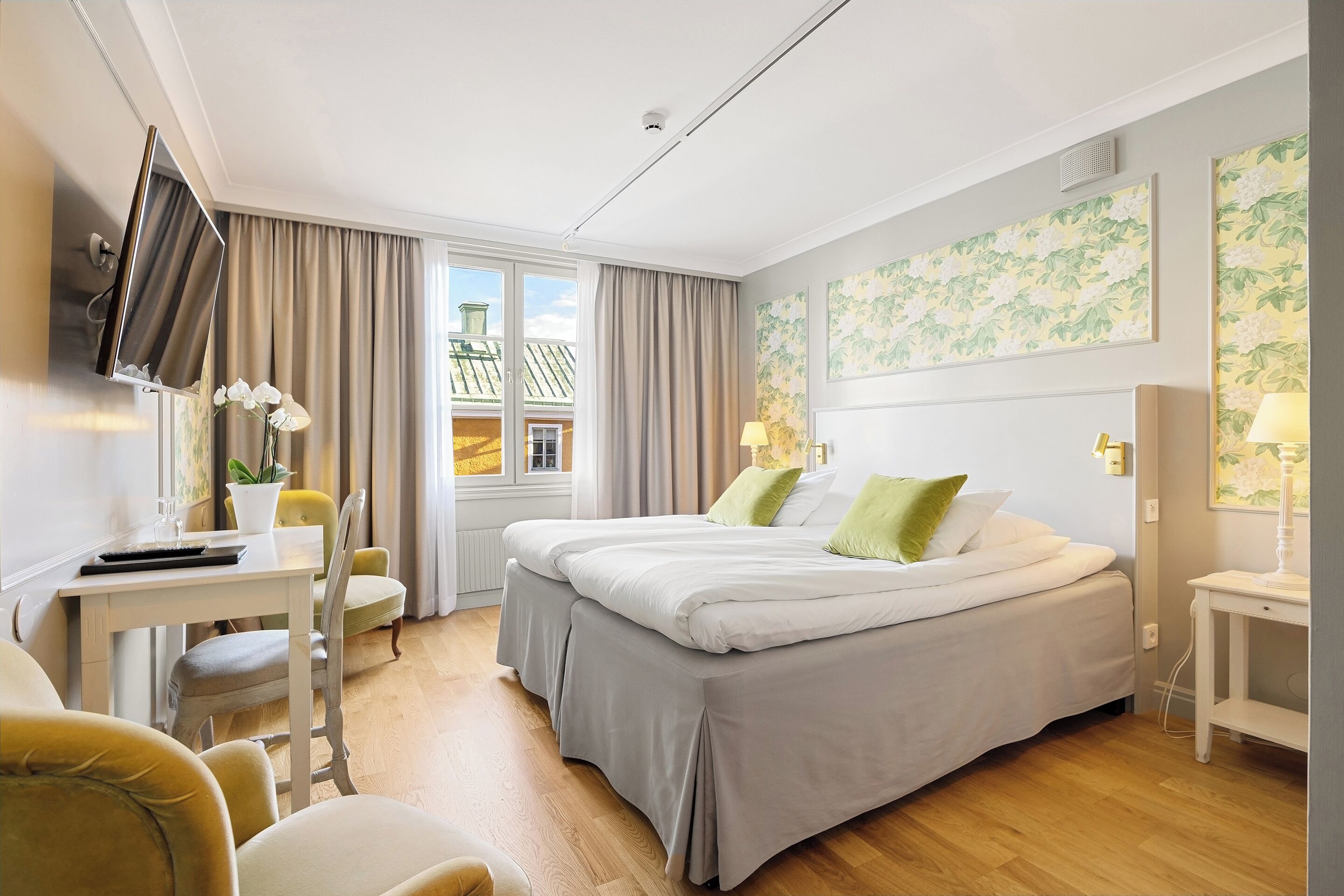 Habitación doble clásica | Decoración personalizada, muebles diferentes y wifi gratis 