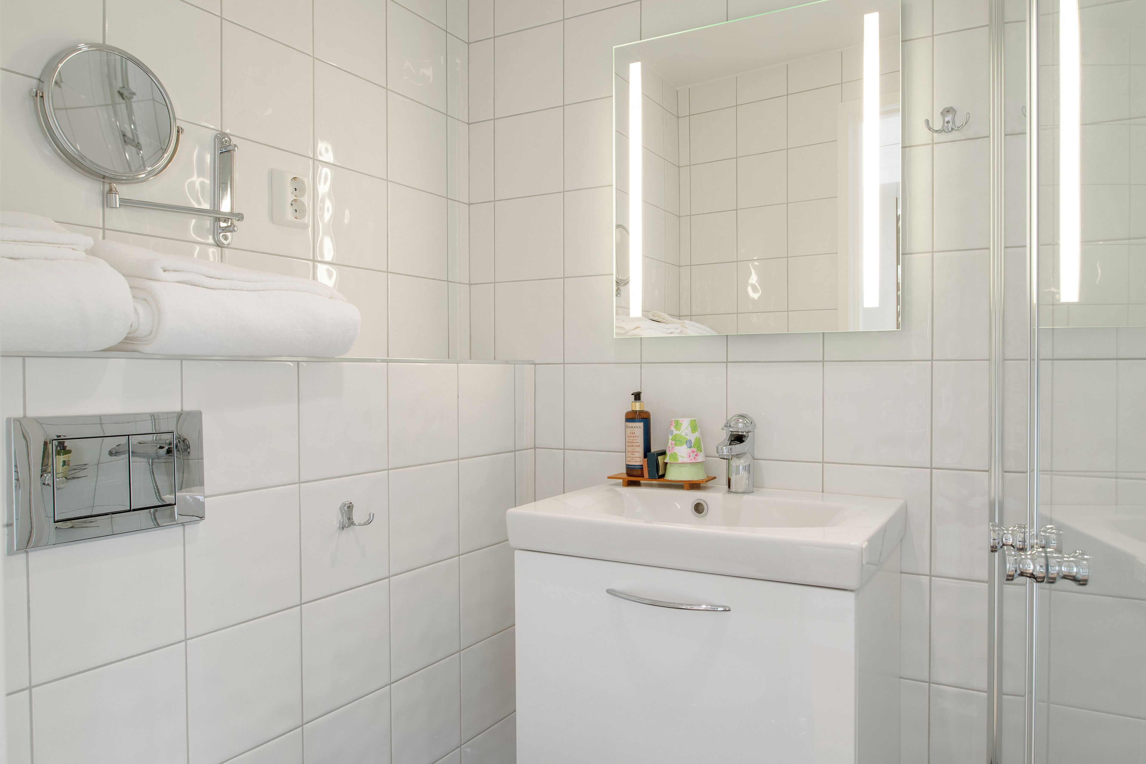 classic double room | bathroom | hair dryer, towels, soap, shampoo