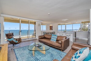 Three Bedroom Beachfront Premium Apartment | Living area - Dorchester on the Beach  (Surfers Paradise)