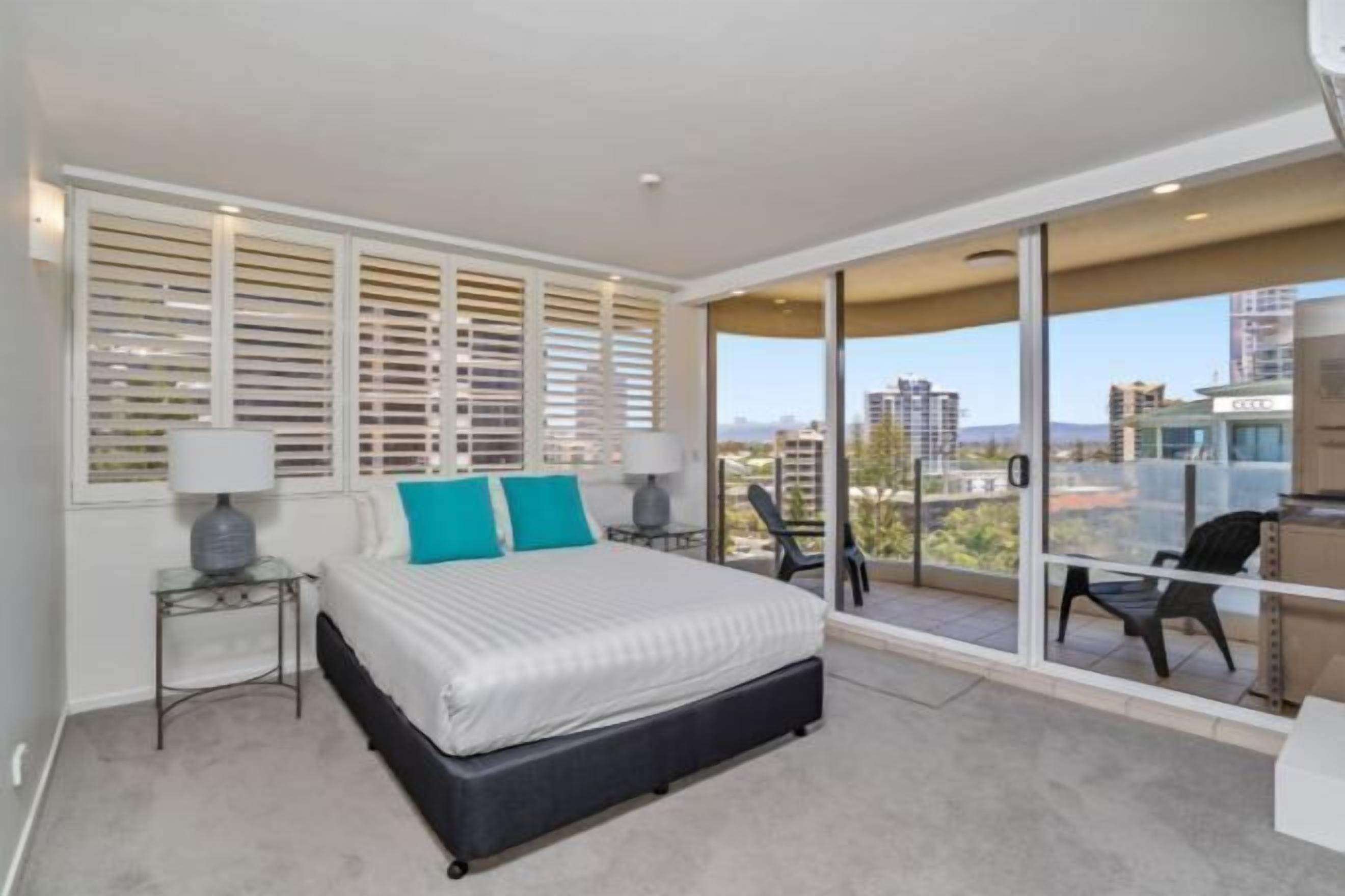 3 kamar tidur, seprai premium, dan didekorasi berbeda-beda