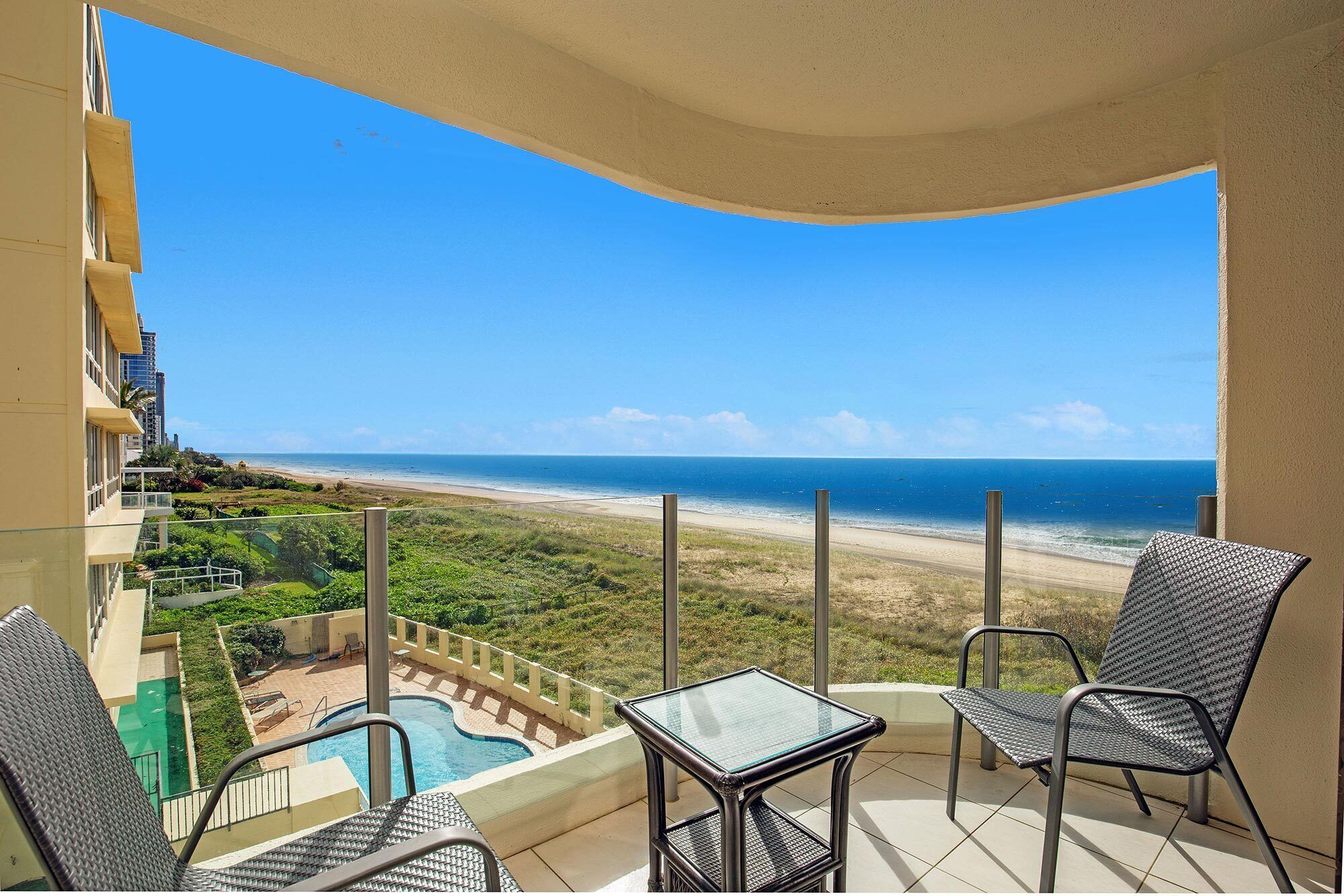 Three Bedroom Beachfront Premium Apartment | Terrace/patio