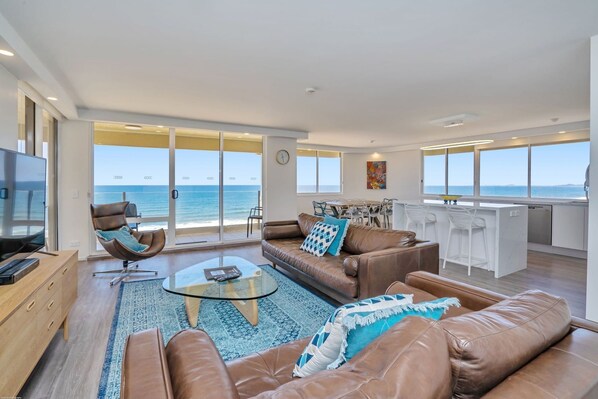 Three Bedroom Beachfront Superior | Living area - Dorchester on the Beach  (Surfers Paradise)