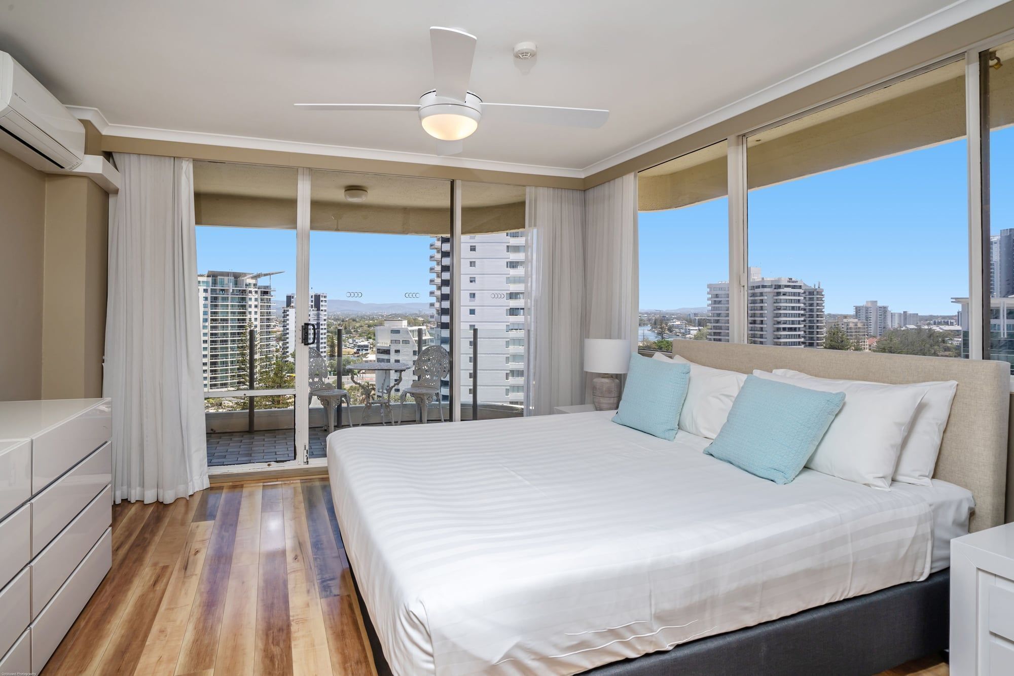 Foto - Dorchester On The Beach