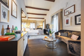 DOM Suite Terrace | Italienske Frette-laken, sengetøy av topp kvalitet og dundyner