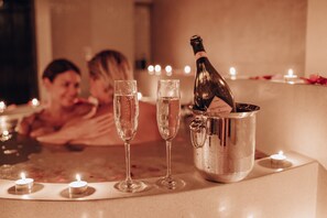 Traditional Villa, 3 Bedrooms, Pool View, Beachside (For 6 Guests ) | Bathroom | Deep soaking tub, rainfall showerhead, free toiletries, hair dryer