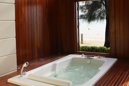 Deluxe Jacuzzi | Zimmerausstattung
