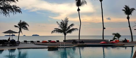 Outdoor pool, open 8 AM to 8 PM, sun loungers