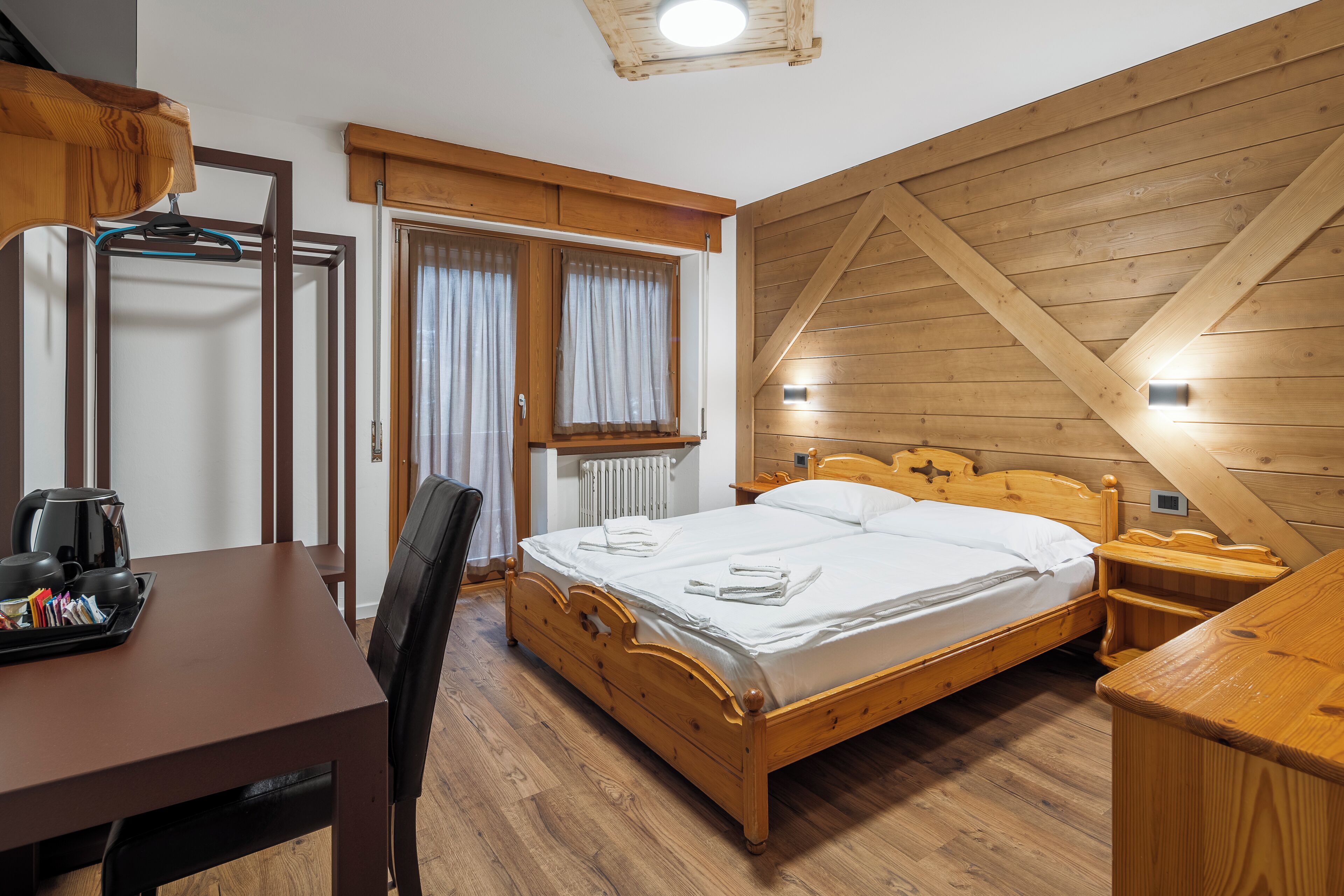 Coffres-forts dans les chambres, Wi-Fi gratuit, draps fournis