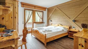 Kamar Double, balkon | Brankas, Wi-Fi gratis, dan seprai linen