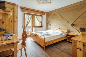 Caja de seguridad en la habitación, wifi gratis y ropa de cama