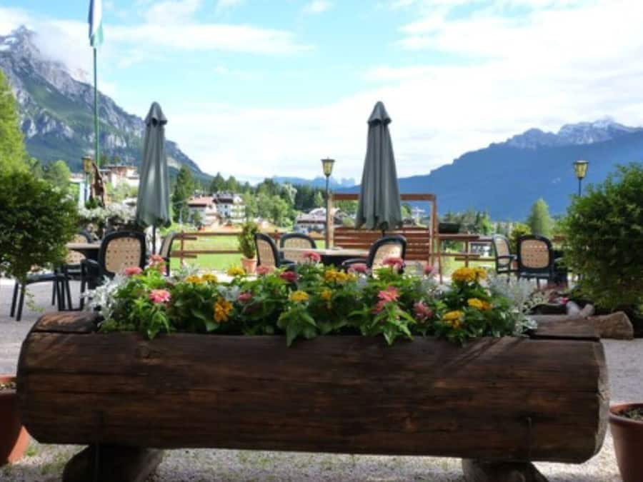 In-room safe, free WiFi, bed sheets