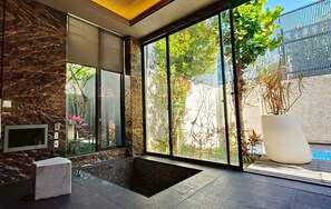 Free toiletries, hair dryer, slippers, towels - Mulan Boutique Hotel - Taipei Dazhi Branch (Taipei)