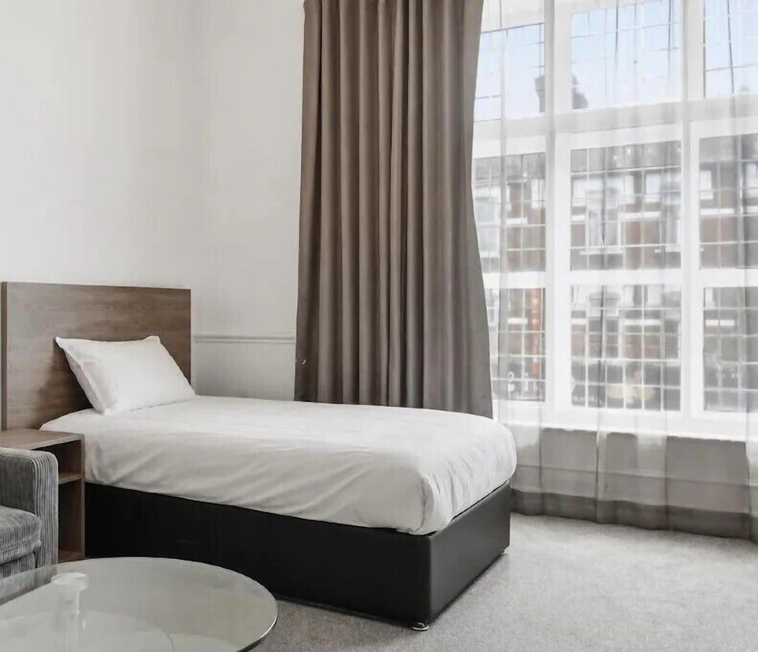 Kamar Single Standar