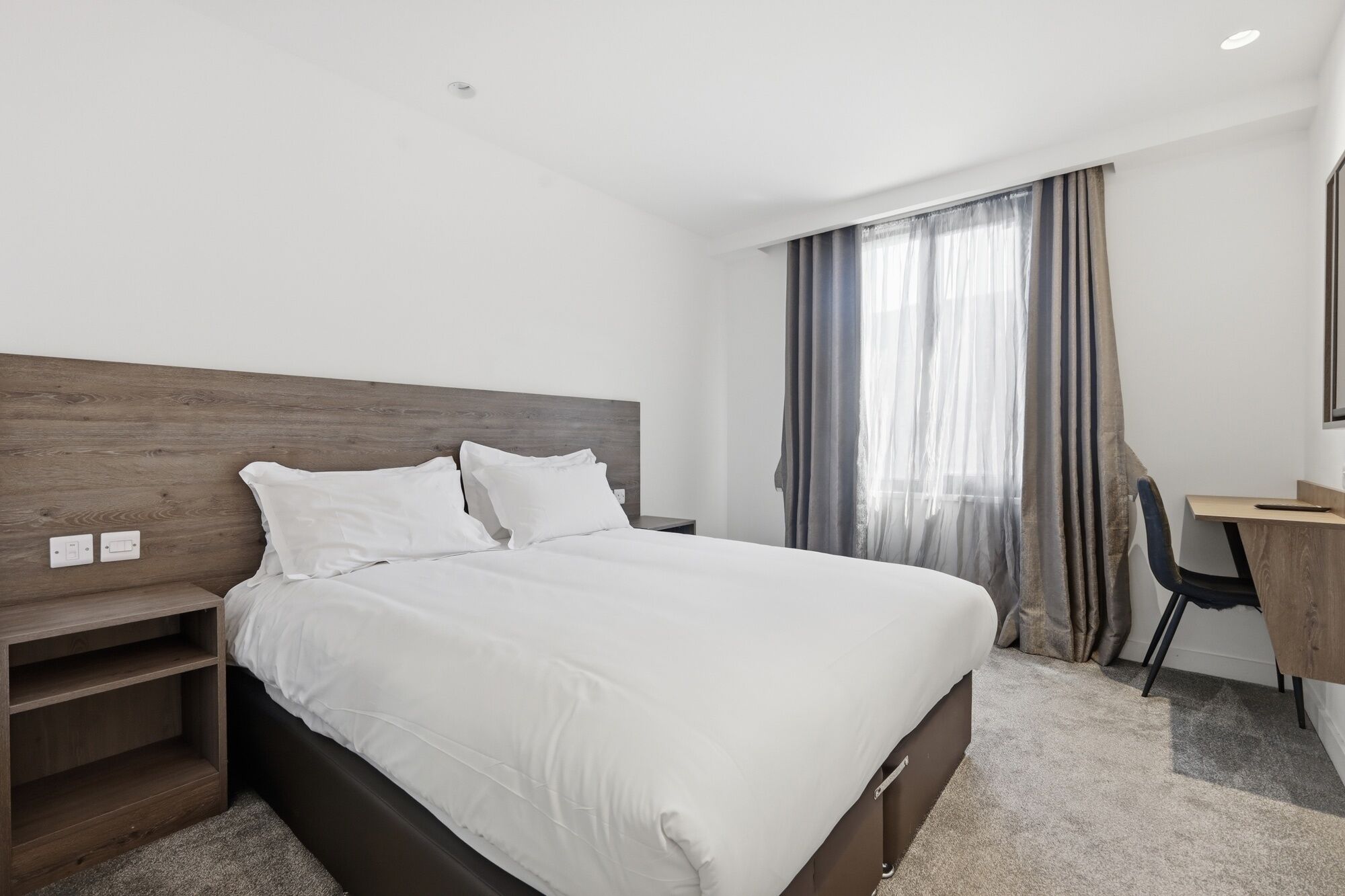 Kamar Double Standar