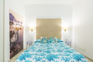 Room (Terra) | Blackout curtains, free WiFi, bed sheets