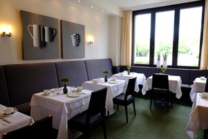 Daily buffet breakfast (EUR 18 per person)