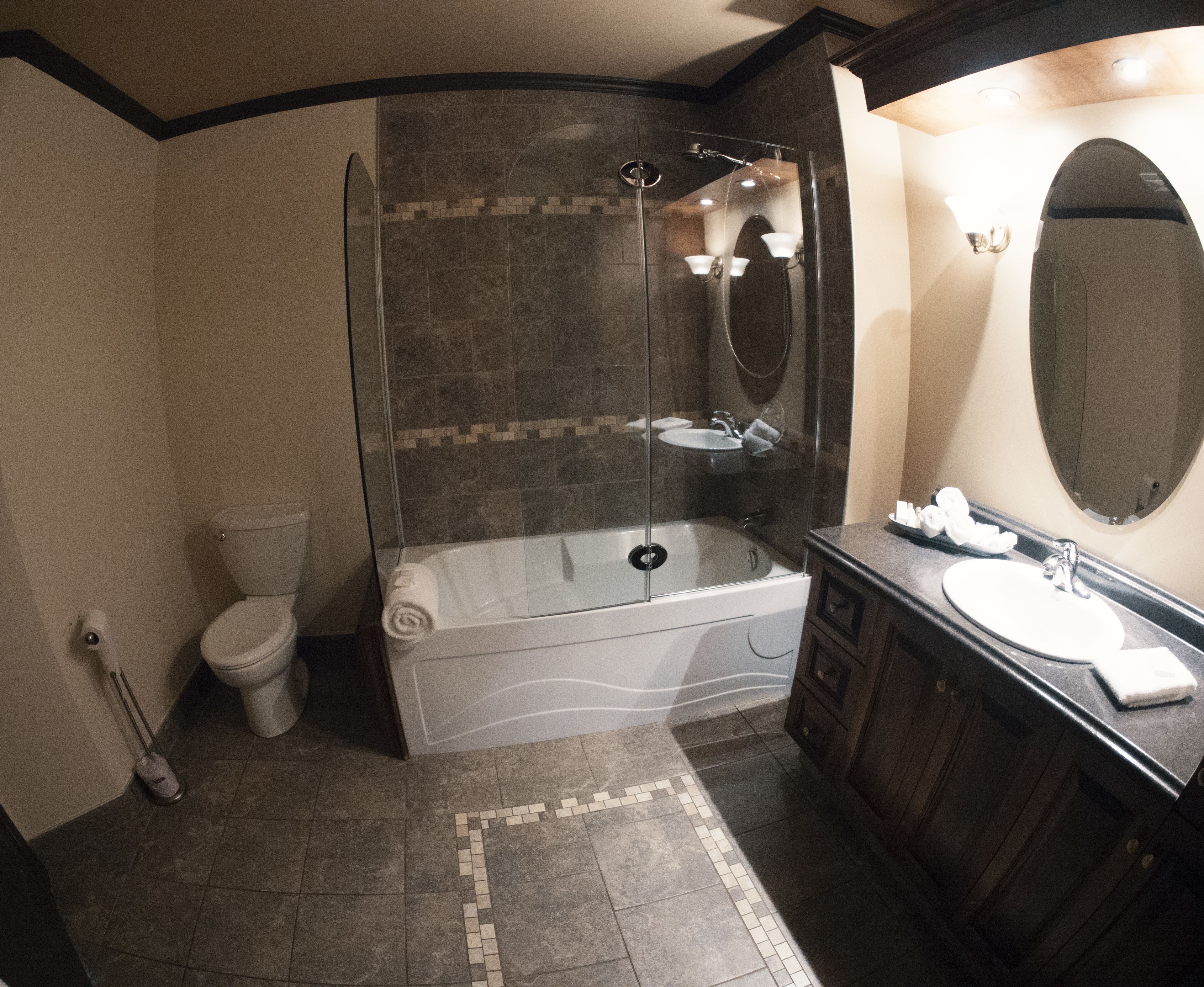 presidential suite, 2 bedrooms | deep-soaking bathtub