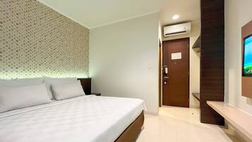 Superior Double Room | Desk, free WiFi, bed sheets