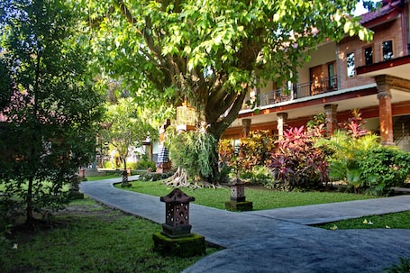 Property grounds. Puri Pangeran Hotel Yogyakarta