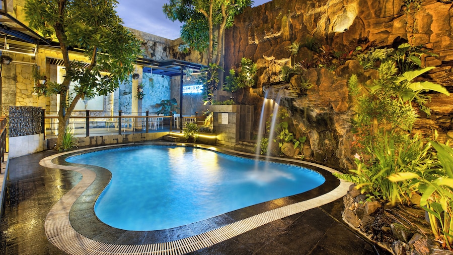 Jambuluwuk Malioboro Hotel Yogyakarta