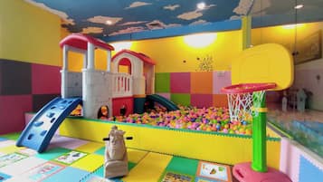 Aire de jeux - intérieure