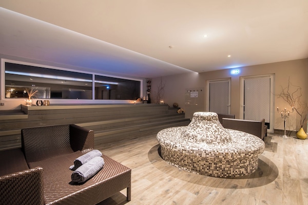 Turkish bath, body treatments, facials, 1 treatment room