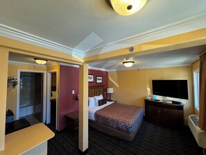 Two-Bedroom Suite - Non-Smoking | Desk, soundproofing, iron/ironing board, rollaway beds