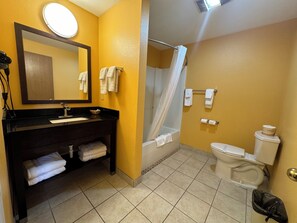 Two Queen Deluxe - Non-Smoking | Bathroom | Bathtub, towels