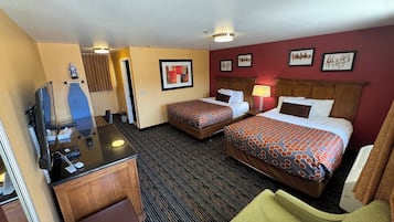 Two Queen Deluxe - Non-Smoking | Desk, soundproofing, iron/ironing board, rollaway beds