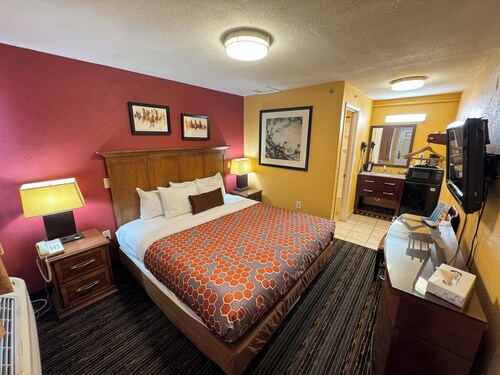 The Royal Victorian Motel