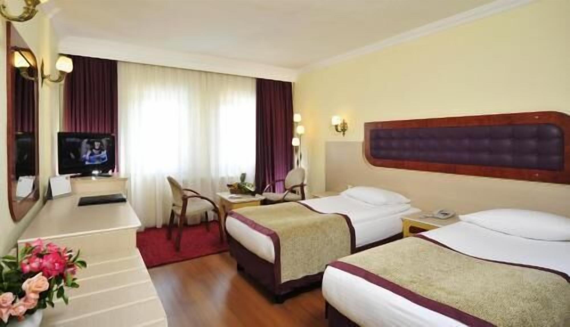 1 bedroom, minibar, in-room safe, desk