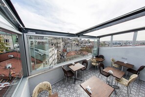 Breakfast area - Taksim Nacre Residence (Istanbul)