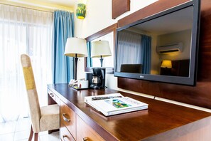 In-room safe, desk, blackout drapes, iron/ironing board - Infinity On The Beach (St. Lawrence Gap)