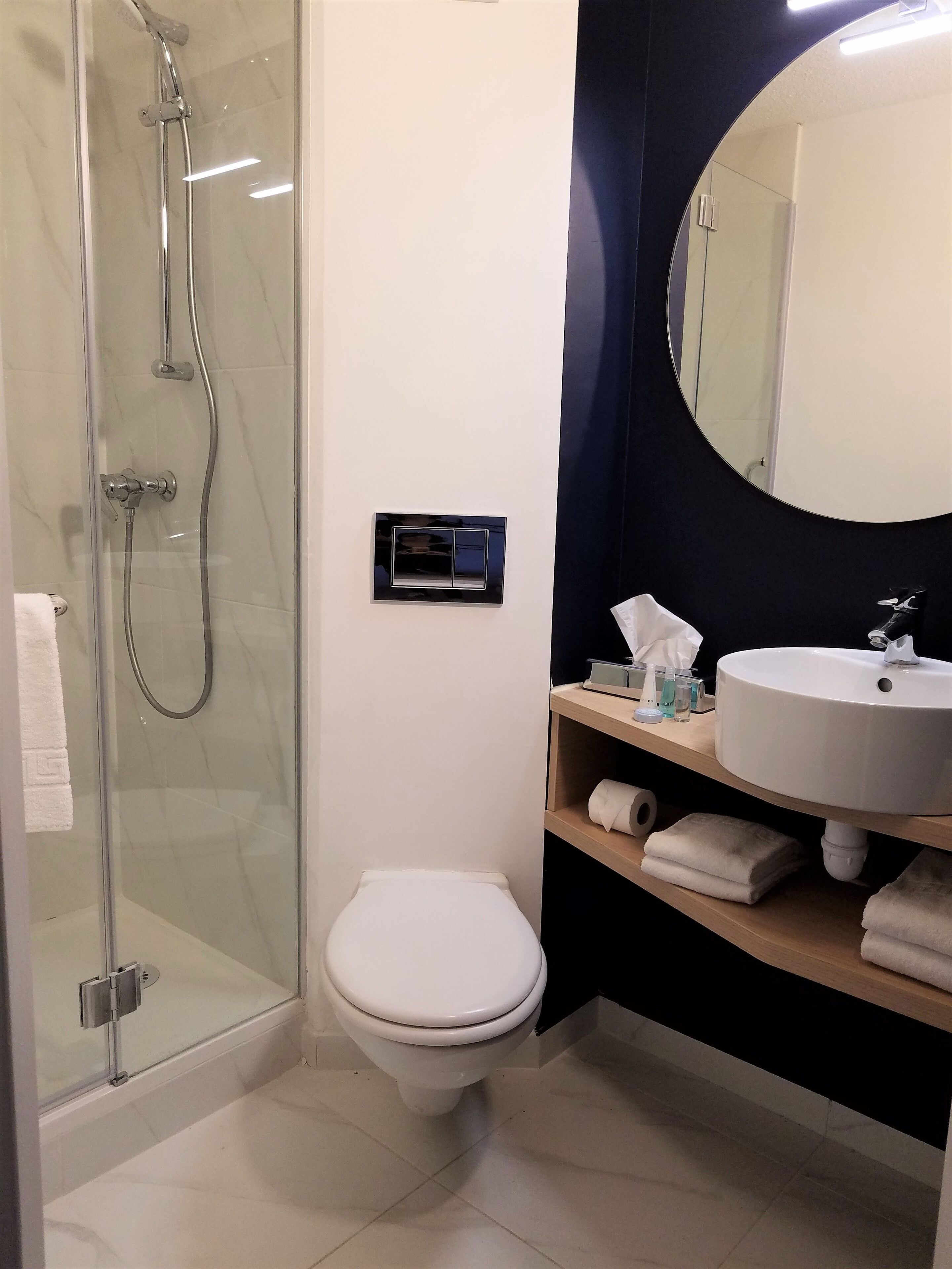 suite | 1 bedroom, in-room safe, desk, soundproofing