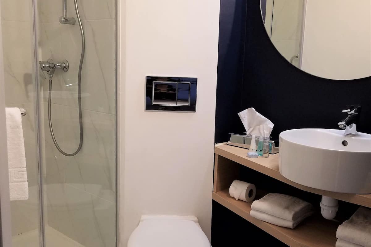 suite | 1 bedroom, in-room safe, desk, soundproofing