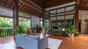 Villa Mulyono, Private Pool | Living room | LED TV