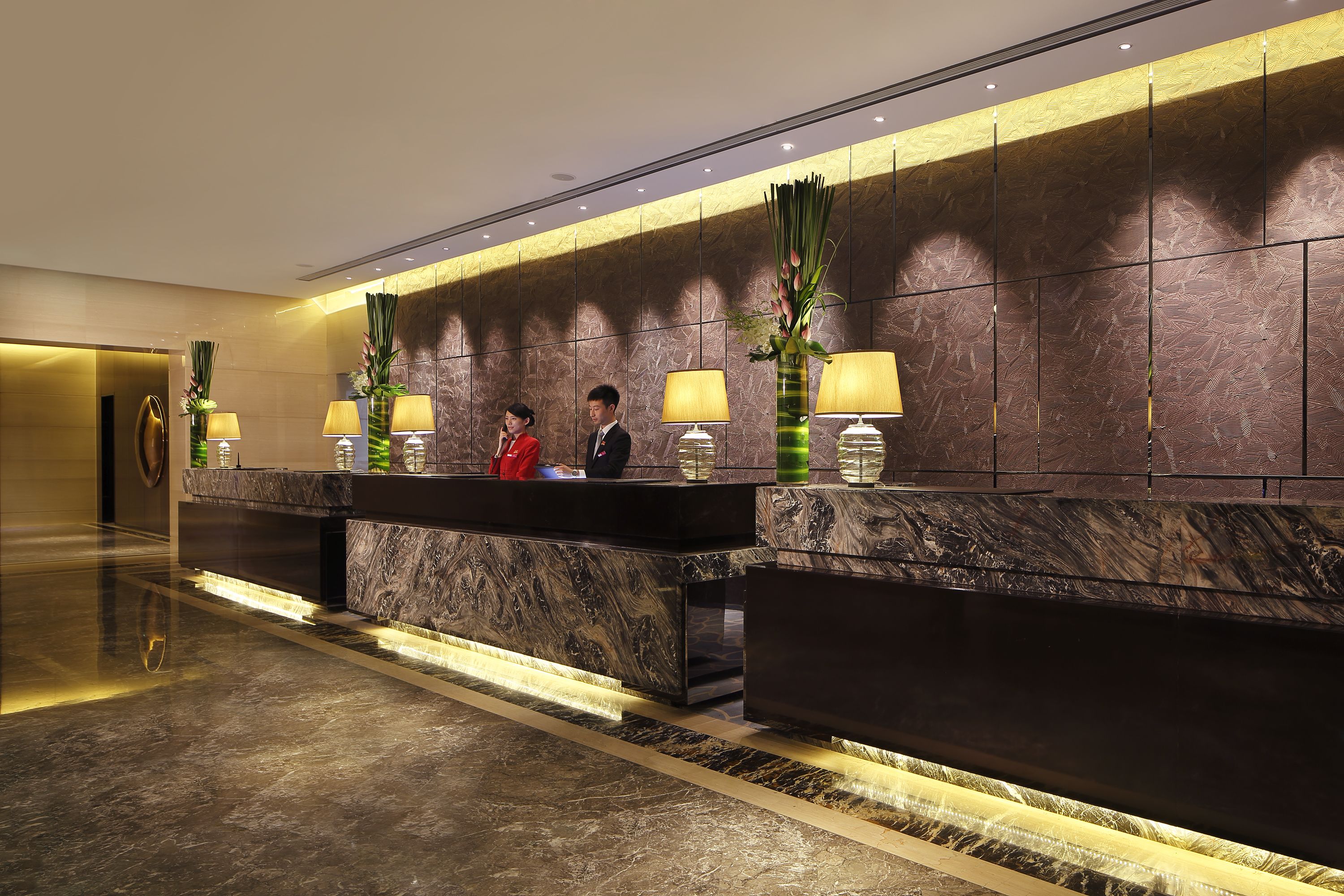 body treatments, body scrubs, facials