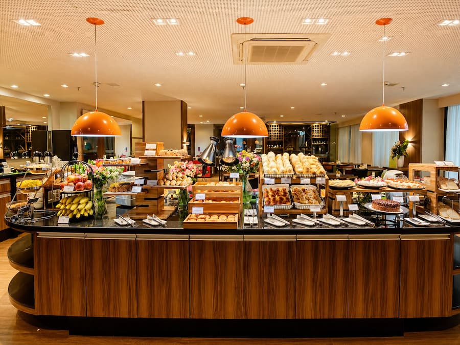 Daily buffet breakfast for a fee