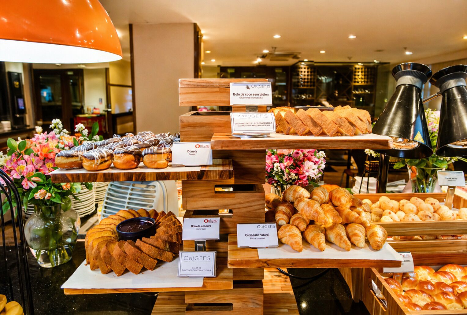 Petit déjeuner buffet servi tous les jours en supplément