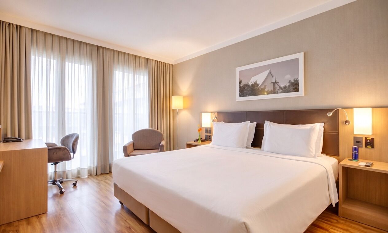 Quarto superior | Frigobar, cofres nos quartos, escrivaninha