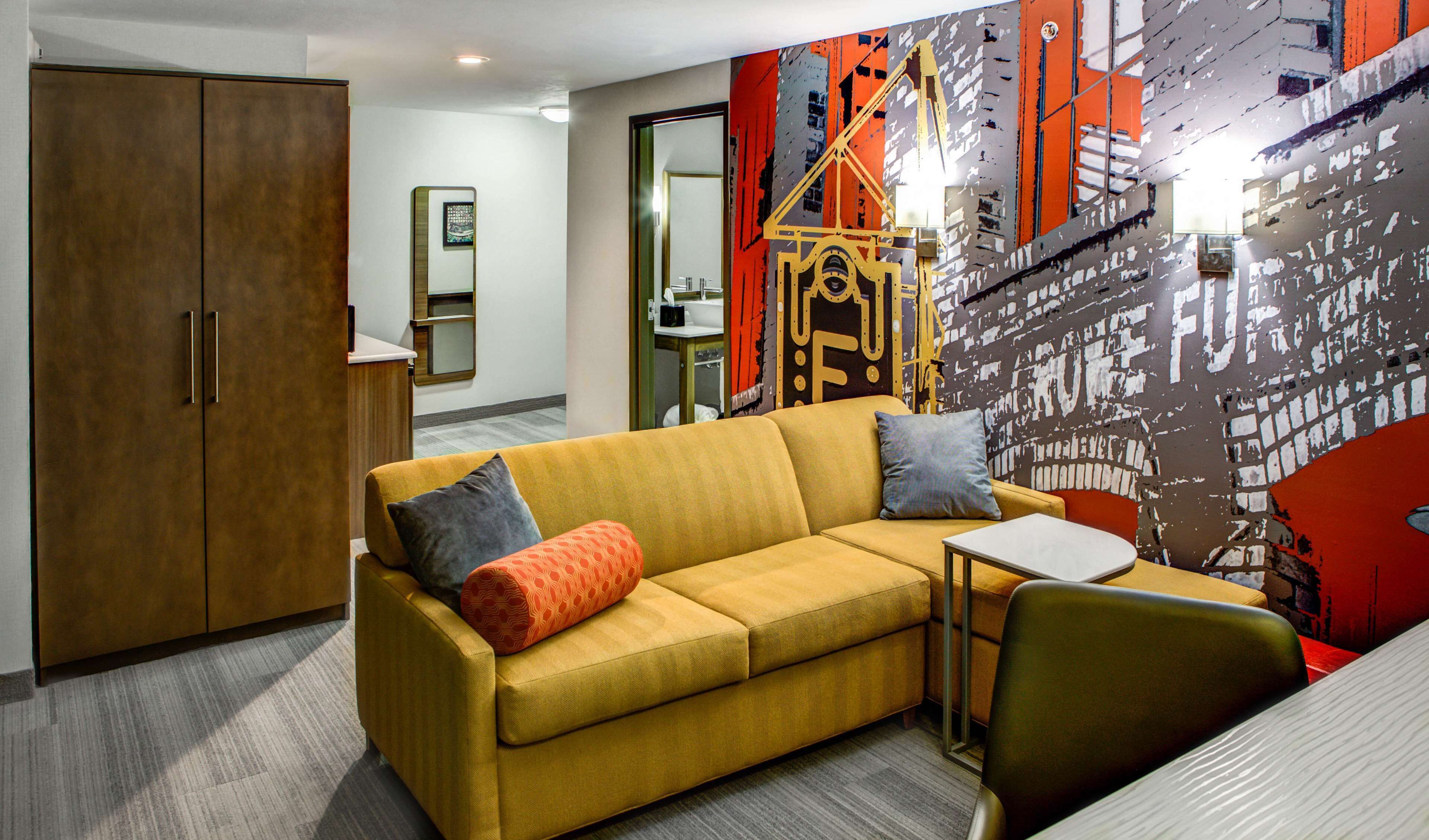 studio suite, 1 king bed with sofa bed, corner | premium bedding, down duvets, in-room safe, desk