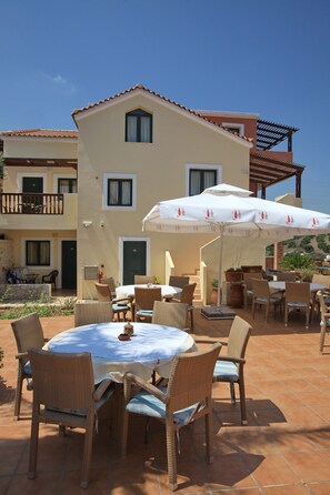 Lunch and dinner served - Diamond Village (Hersonissos)